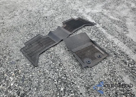 2019 Toyota Tacoma Double Cab from USA, damaged, VIN 3TMGZ5AN0KM261821